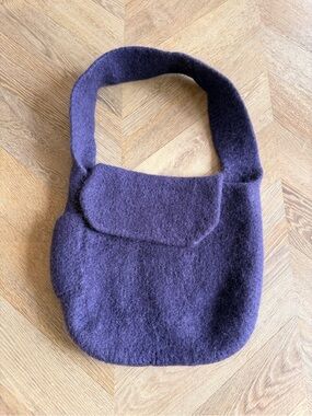 Womens Felt Shoulder Bag - Purple